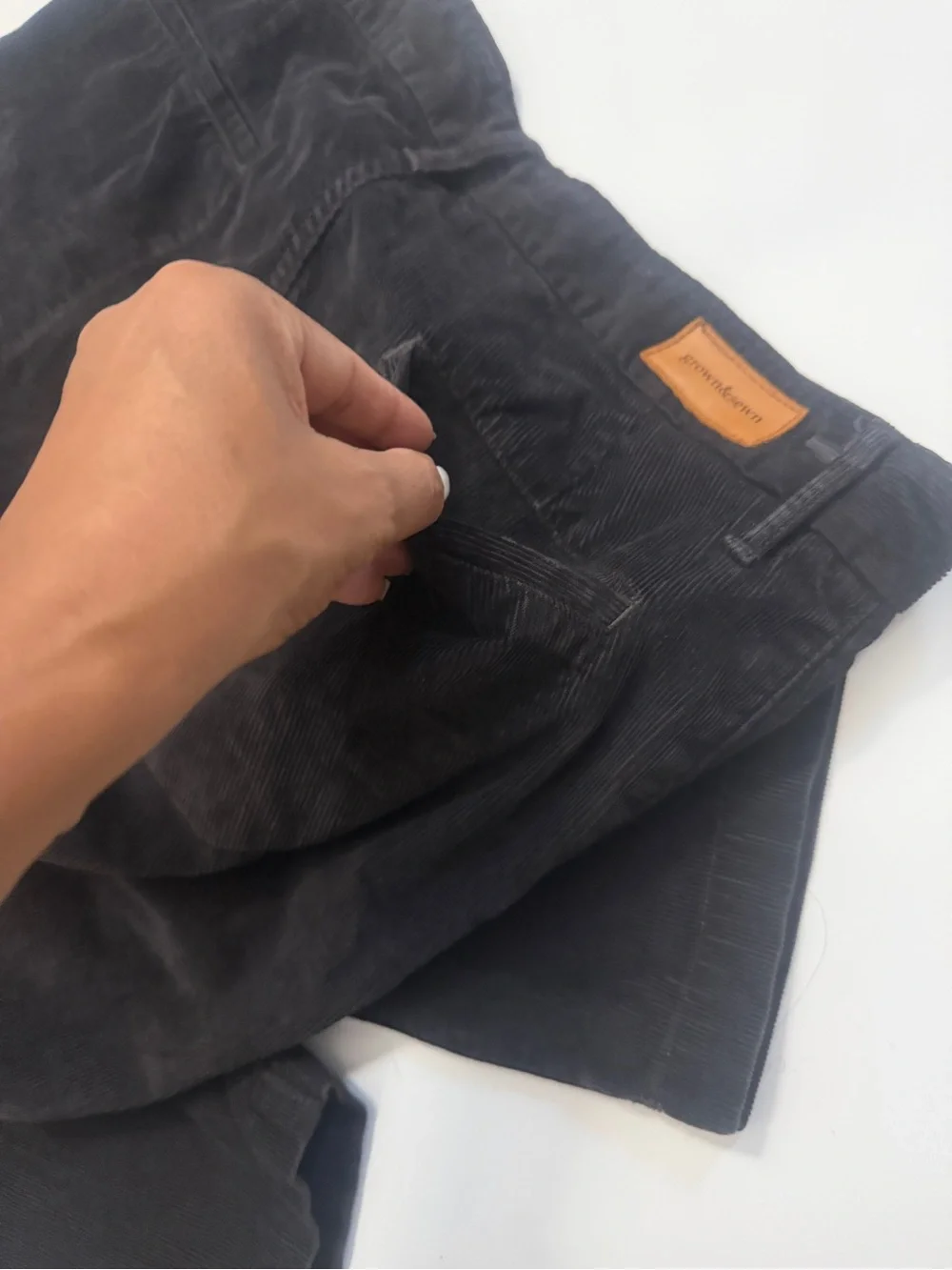 Grown & Sewn The Independent Men’s Corduroy Slim Pants Size 33 Espresso